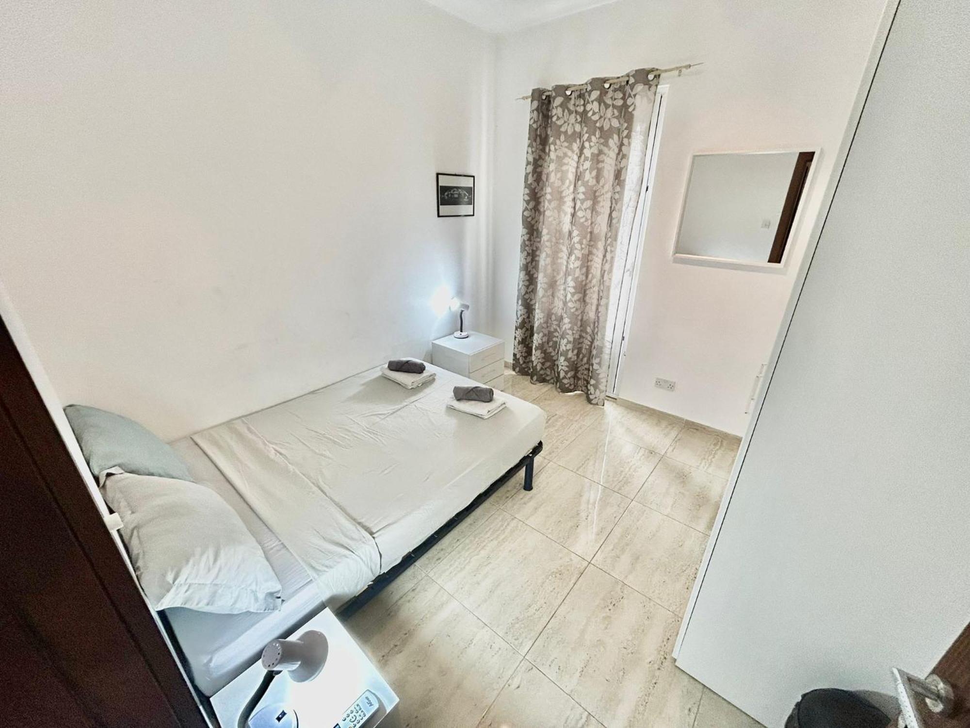 Sliema 2 Bedroom Apartment Екстериор снимка
